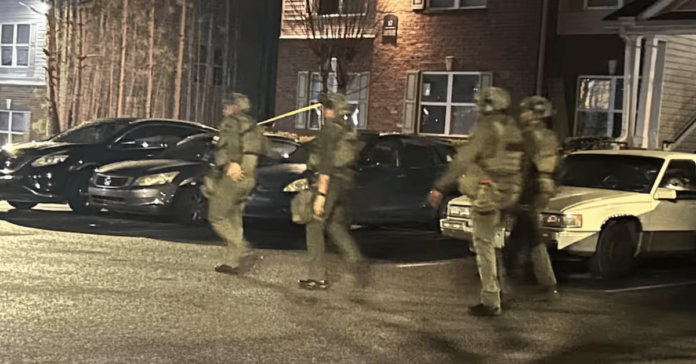 DeKalb SWAT responds to Stonecrest condos