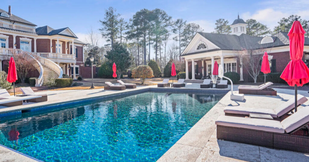 Dwight Howard puts atlanta mansion on market