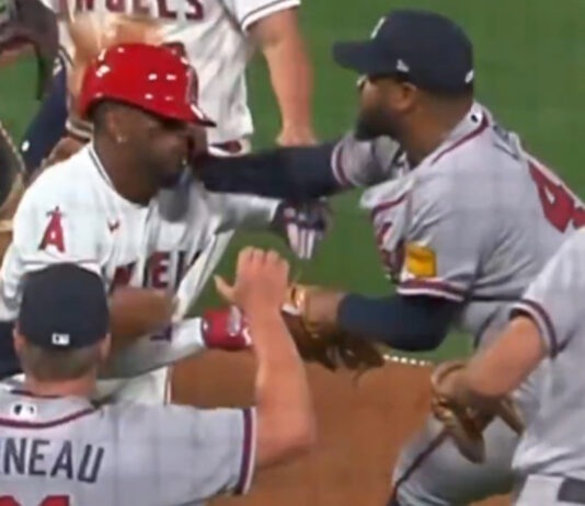 Reynaldo López throws punch at Jorge Soler during Braves vs Angels brawl